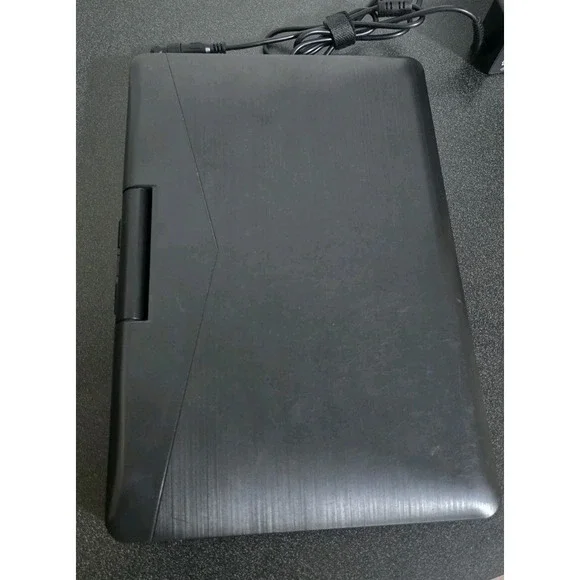 Blackweb SDVD1183-BW Portable Blu-ray Disc/DVD 11.4" Player | *Device Only* EUC - Picture 4 of 10